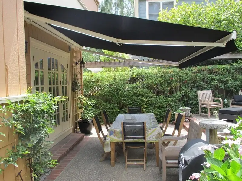 The Ultimate Retractable Awning Guide